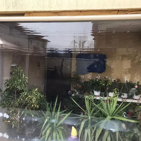 Elena Δωμάτια σε οικογενειακή κατοικία *